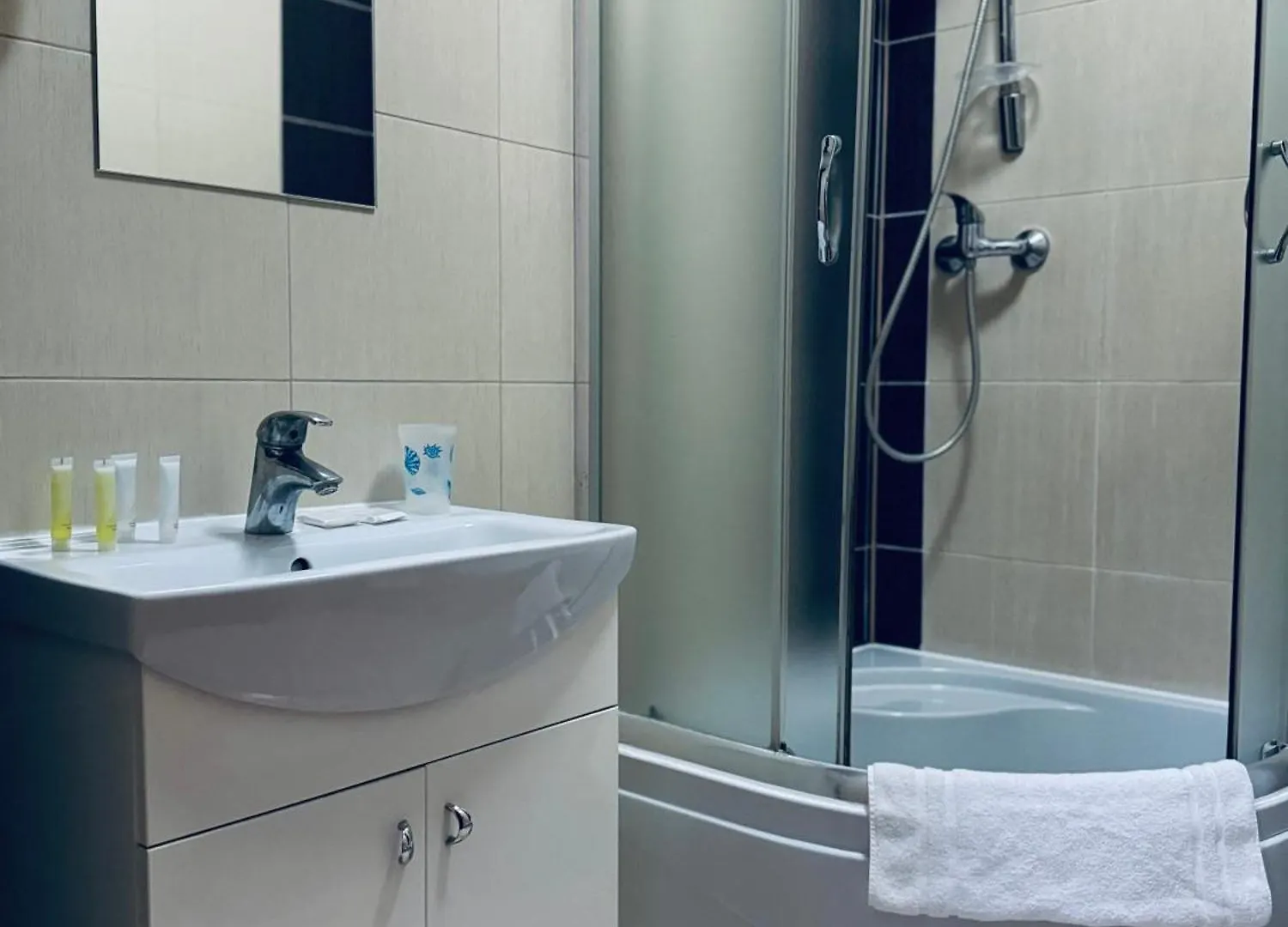 Etna Hotel Lviv